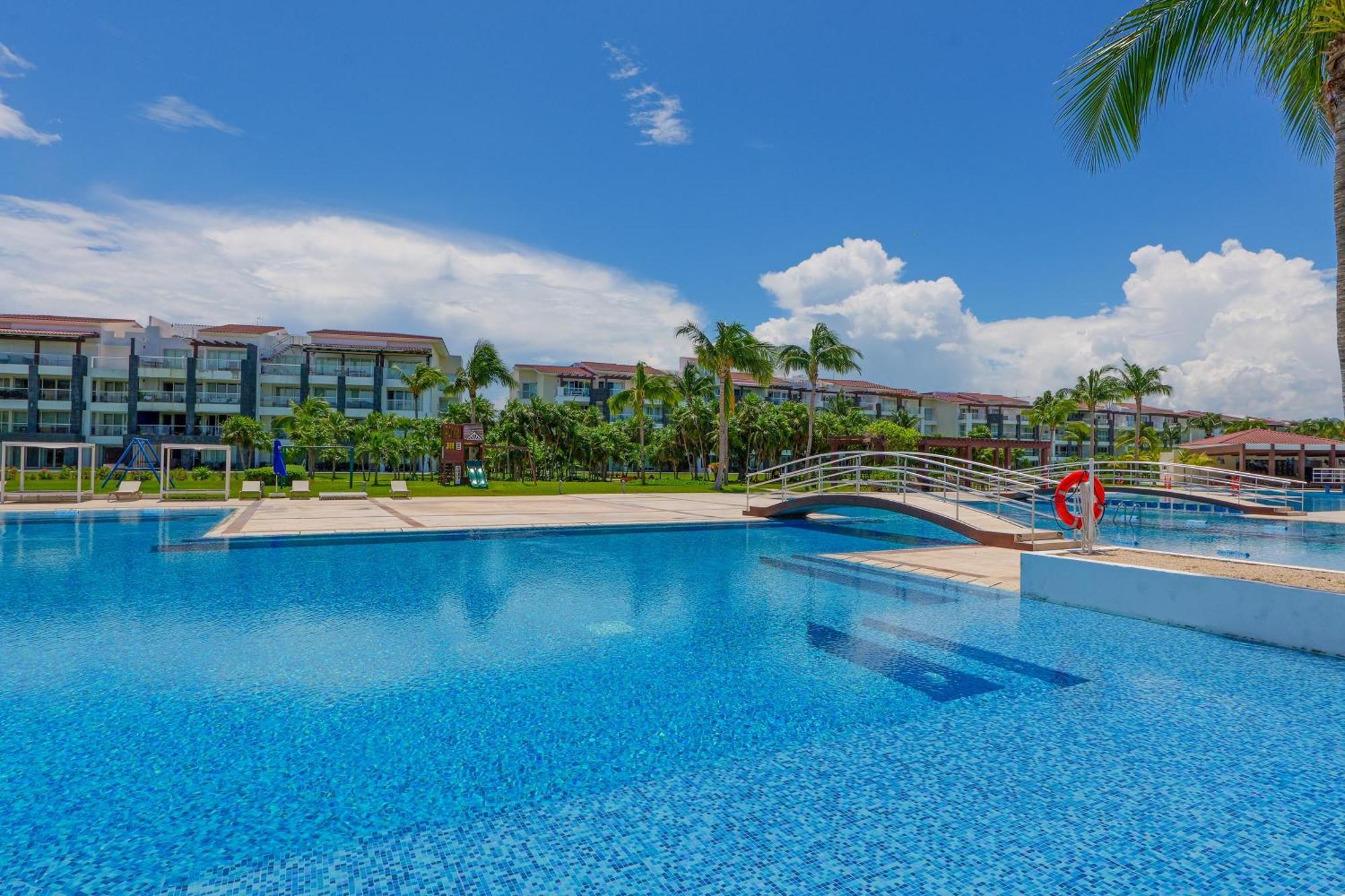 Seaside Serenity Retreat At Mareazul Norte- Playa del Carmen